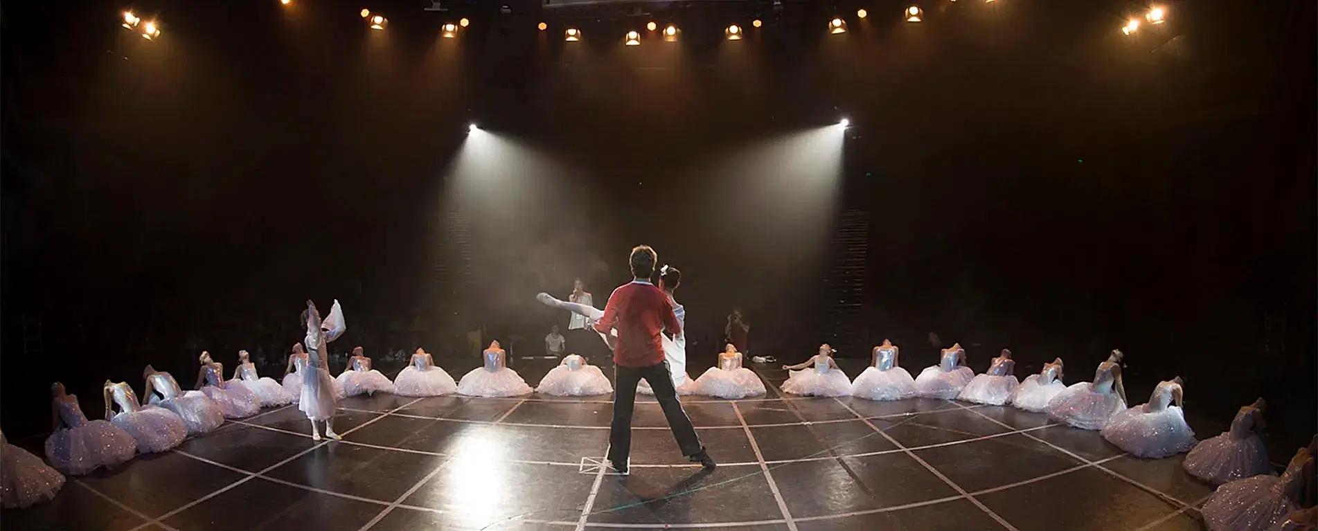 Ataşehir okulu gösterisinden bir sahne