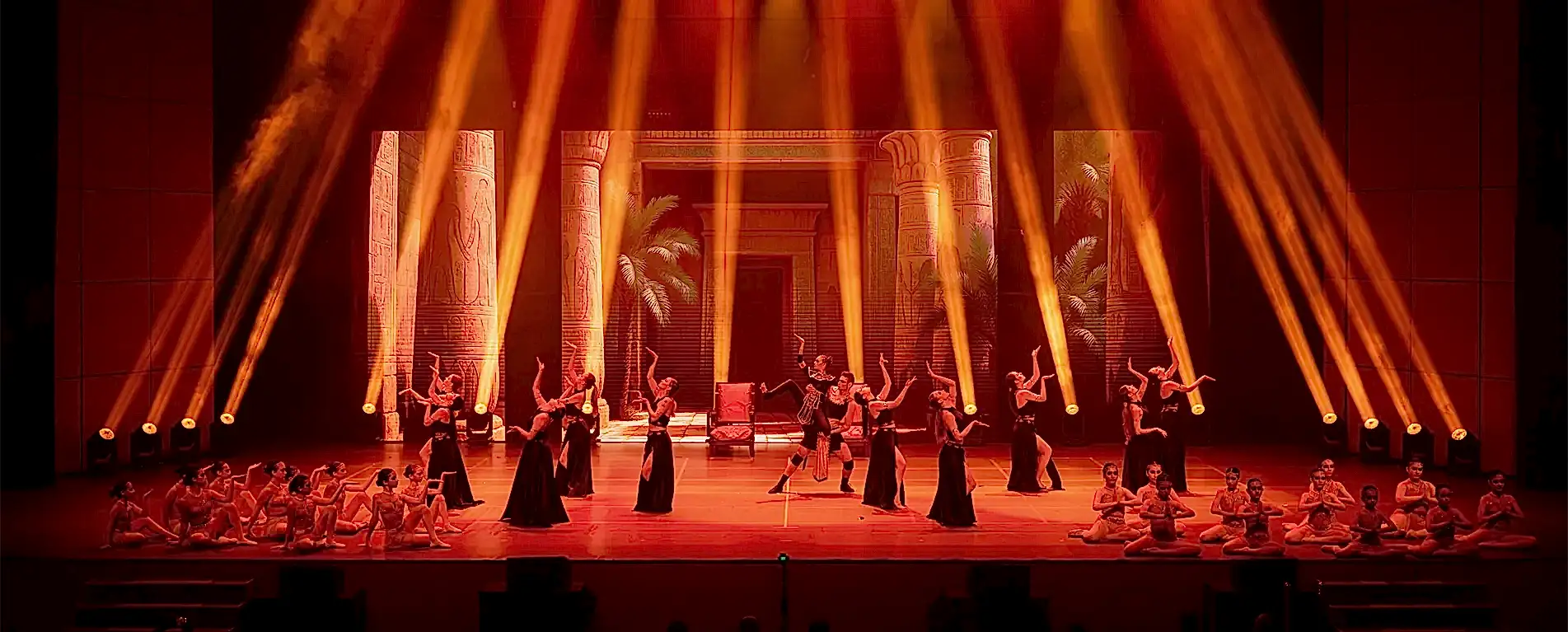 Zekeriyaköy okulu gösterisinden bir sahne